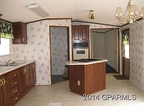 2nd image of 917 Mizell St