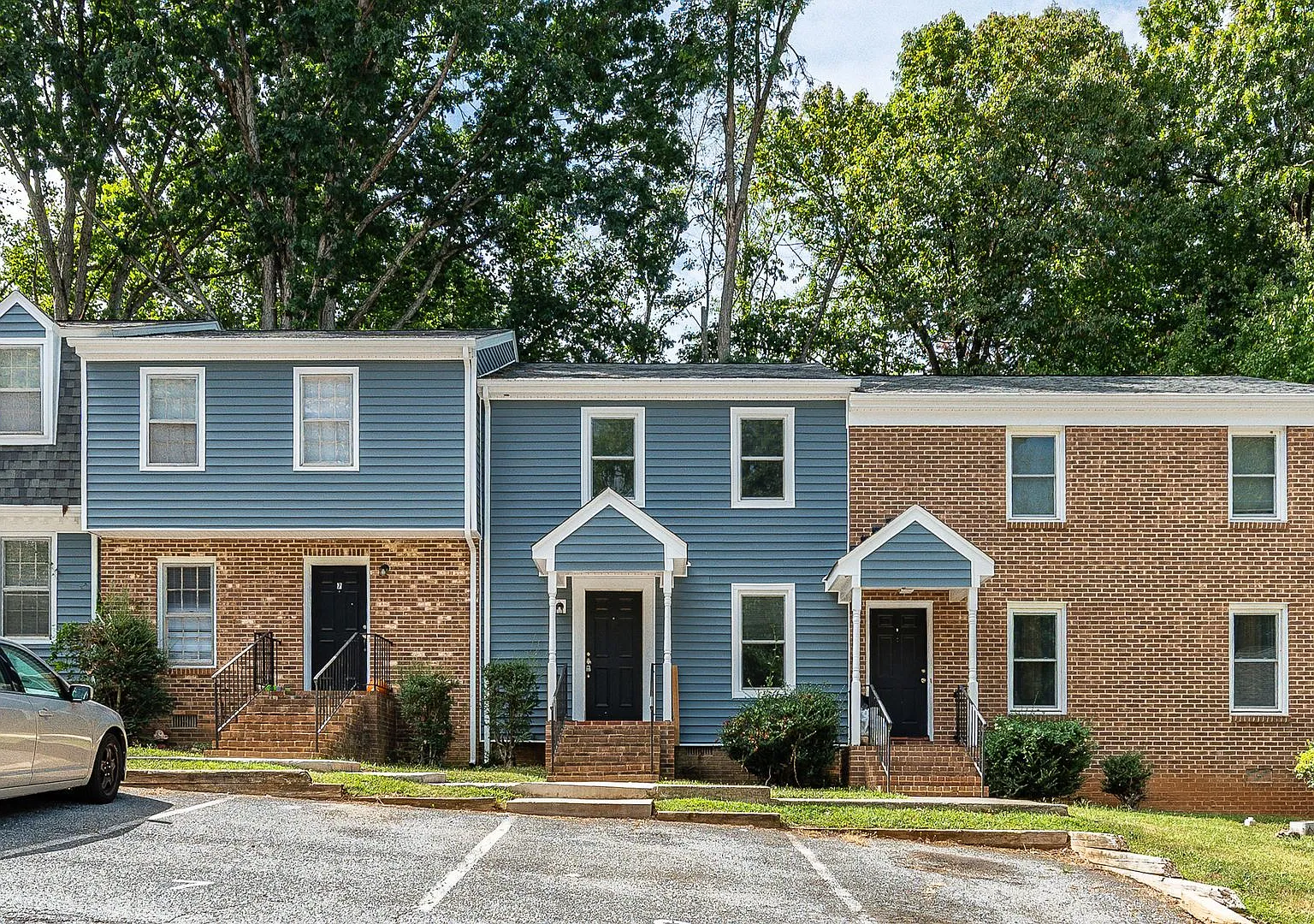 1711 Wards Ferry Road — Photo 1