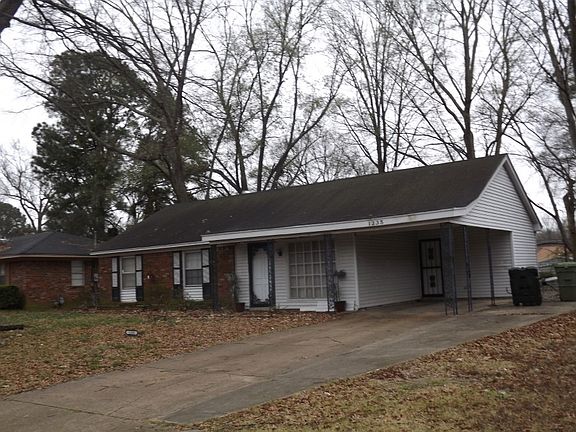 2nd image of 1335 Winfield Ave