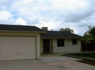 708 Mountain View Ct, Exeter, CA 93221