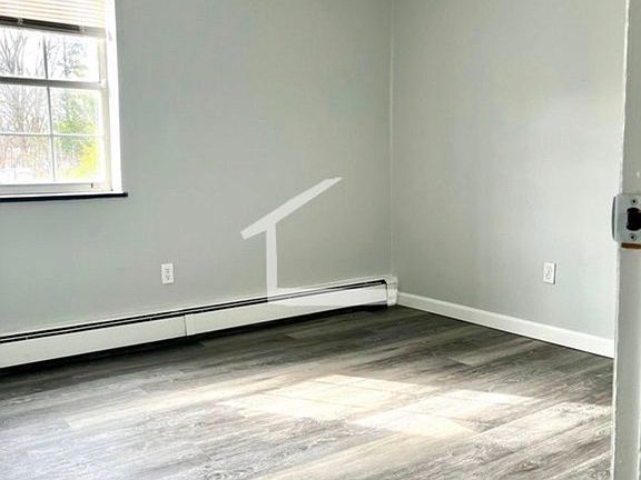 3rd image of 130 North St #2