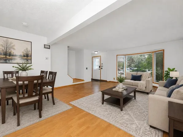 78 Queen Anne Close SE, Calgary, AB T2J 6E5