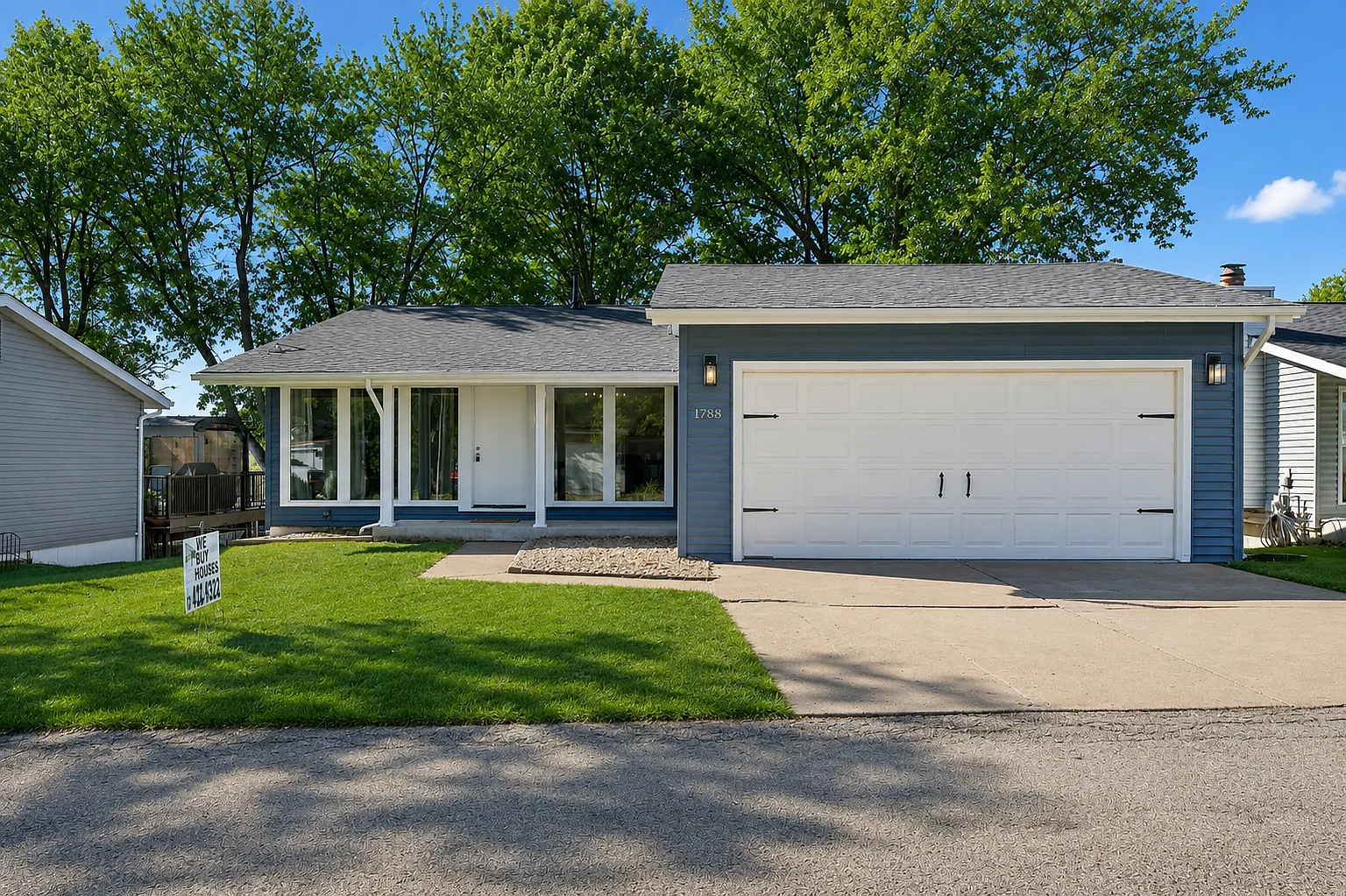 5 bed, 2500 sqft, $5,300 — Photo 1