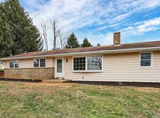 135 Old Stonehouse Rd S, Carlisle, PA 17015