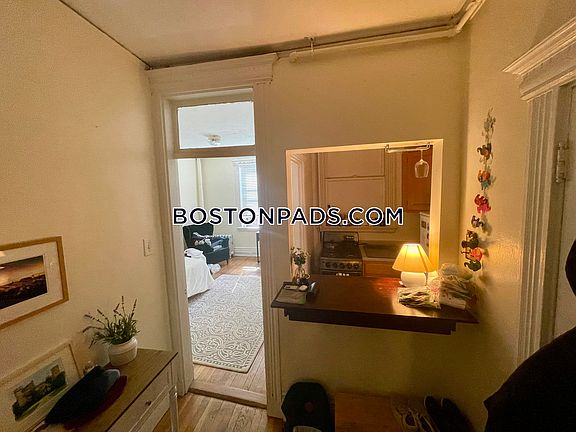 2nd image of 1109-1111 Boylston St #34