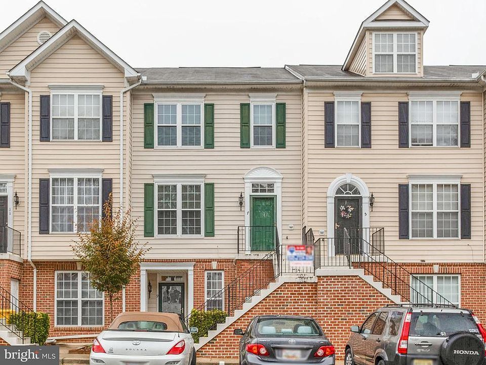 1st image of 7 Harbour Heights Dr