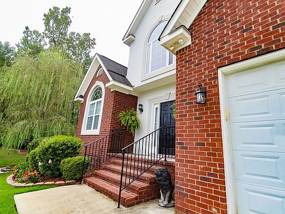3rd image of 4898 Somerset Dr