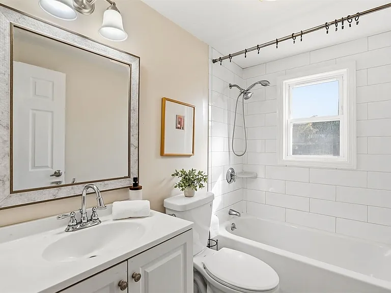 221 Totten Pond Rd — Photo 19