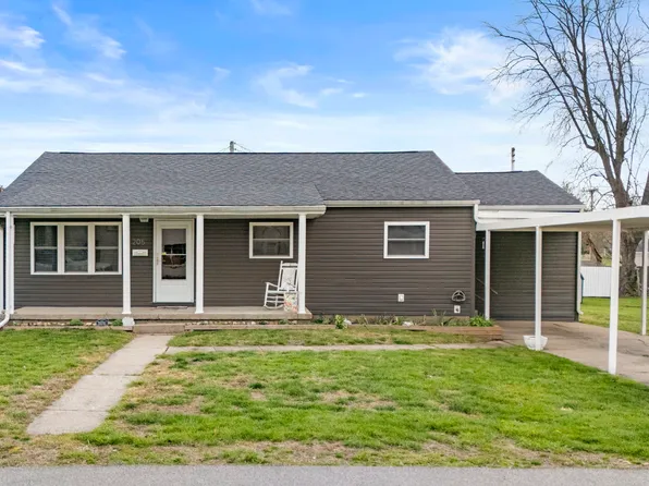 205 S 2nd St, Scottsburg, IN 47170
