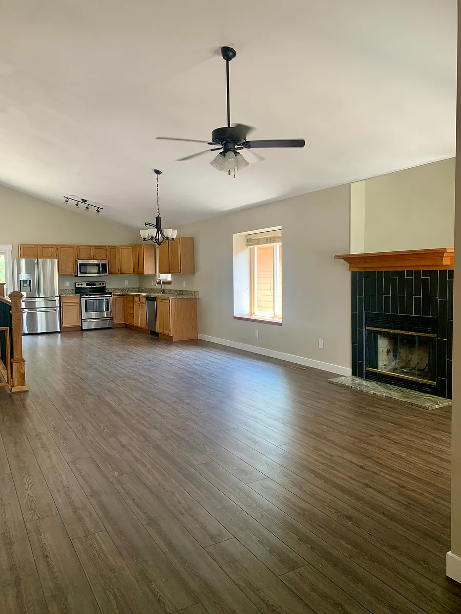 Living Room, kitchen/dining area - 8277 Telegraph Dr