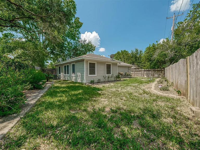 5706 Carew St — Photo 30
