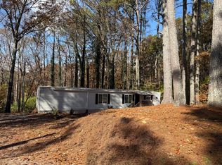 402 Refuge Valley Rd, Jasper, GA 30143