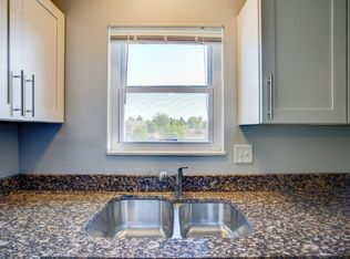 828 Park Entrance Pl, O'Fallon, IL 62269