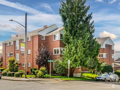 4405 SW Alaska Street #307, Seattle, WA, 98116