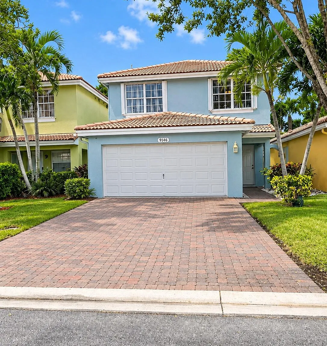 4 bed, 2.5 bath, 1796 sqft, $3,950 — Photo 1