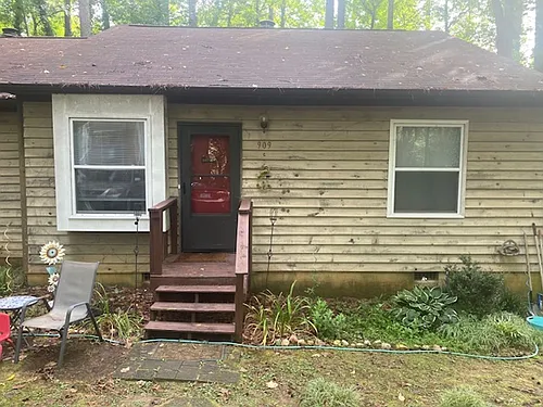 909C W Chatham St Photo 1