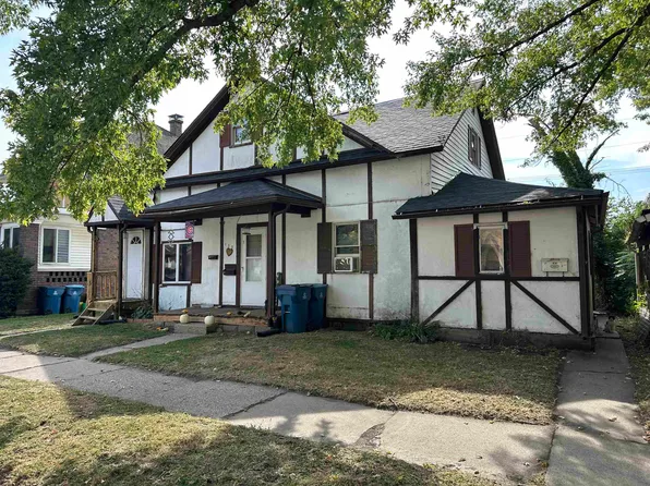 125 3rd St, Savanna, IL 61074
