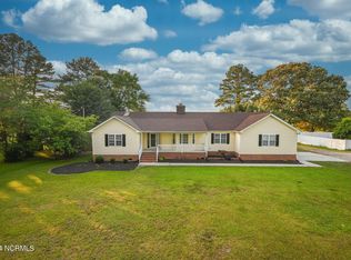 585 Tulls Creek Rd, Moyock, NC 27958