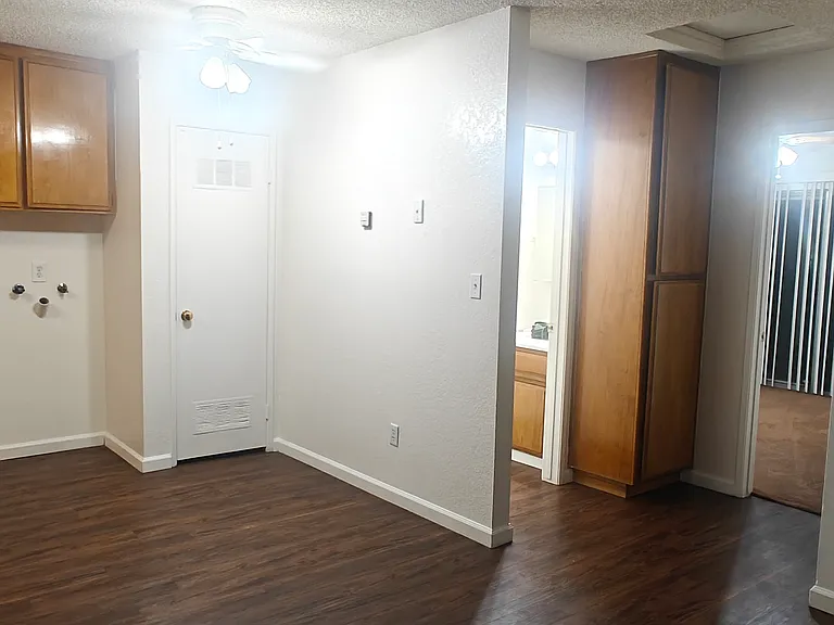 21220 Madre St #X — Photo 2