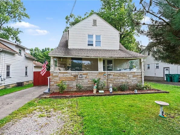 15 Massachusetts Ave, Poland, OH 44514