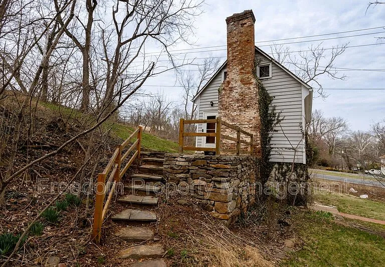 8200 Buckland Mill Rd — Photo 27