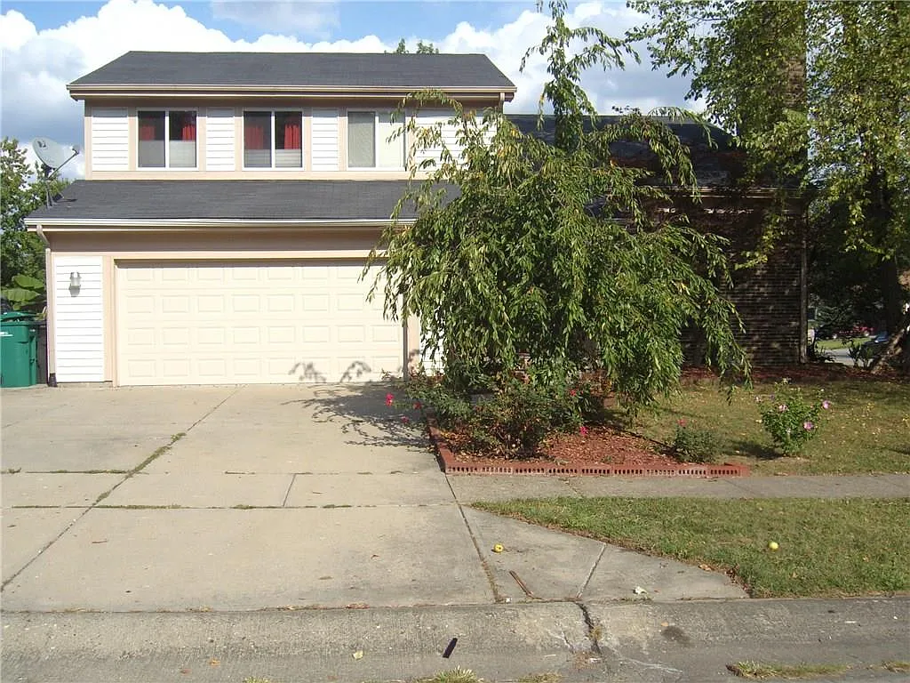 3305 Summerfield Dr photo 1