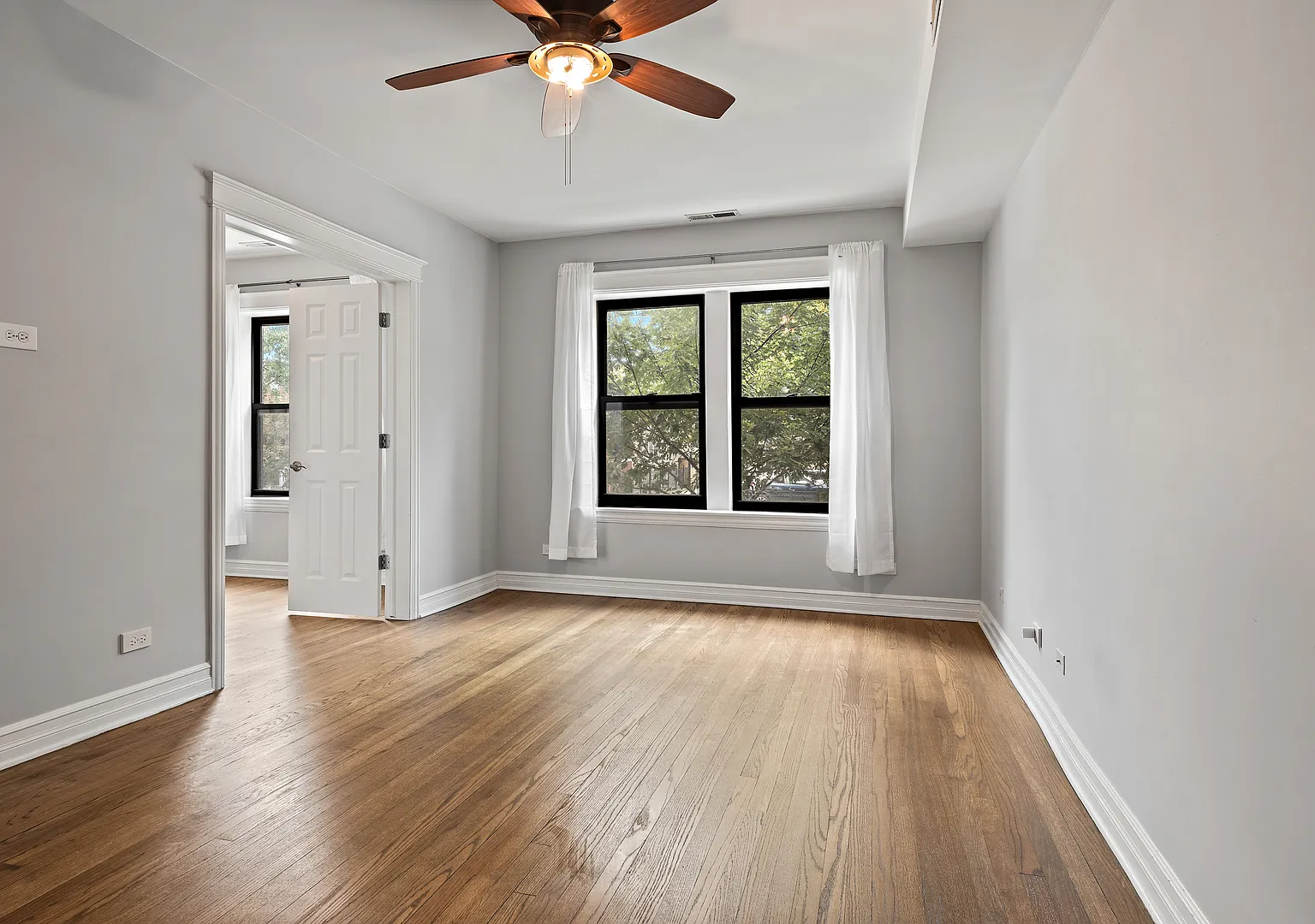 2 bed, $2,450 — Photo 4