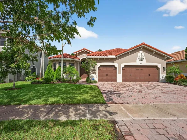 8971 Edgewater Bnd, Parkland, FL 33076