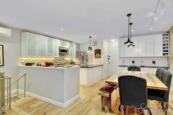 Sold by City Connections Realty | media 6