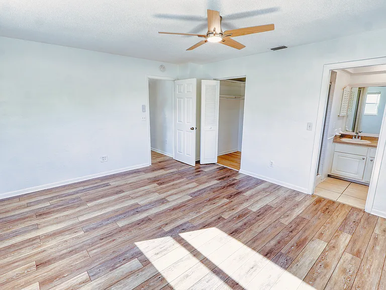 4545 Overlook Dr NE #C — Photo 22