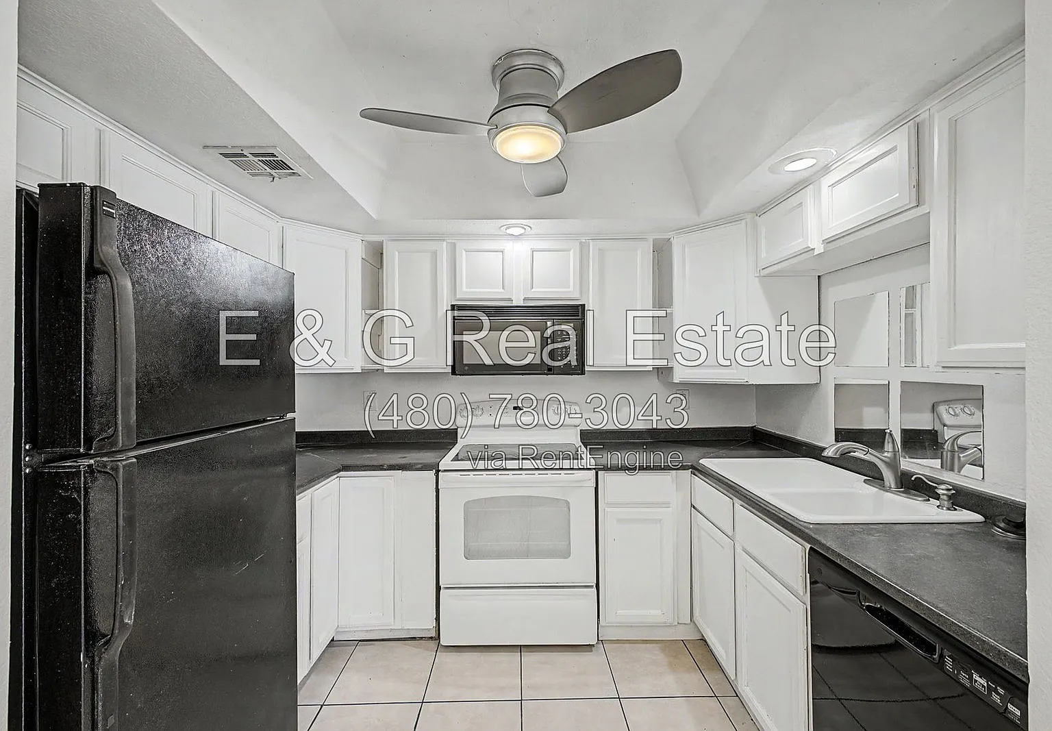 3 bed, 2.0 bath, 976 sqft, $1,600 — Photo 1