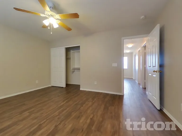 7211 S 8th Pl — Photo 8