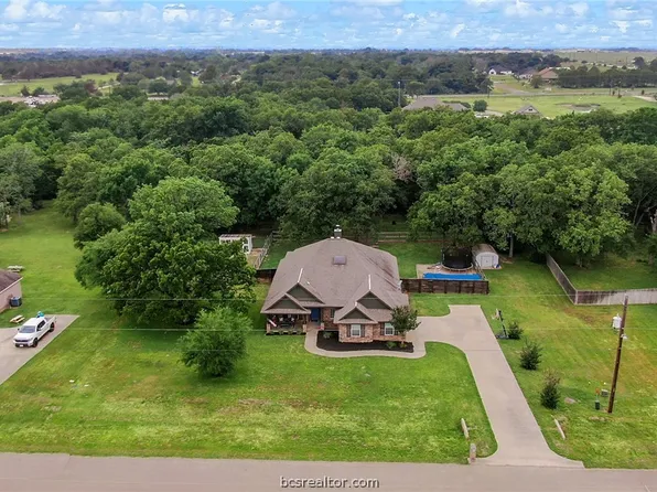 4153 Vintage Hills Dr, Bryan, TX 77808