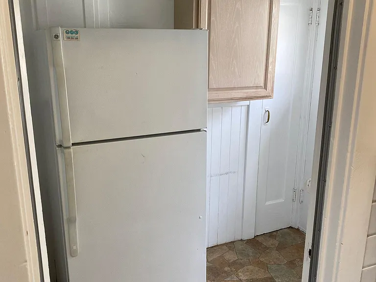 165 Colon Ave — Photo 9