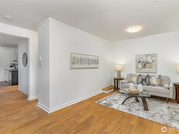 403 Terry Avenue Apt. 2, Seattle, WA 98104