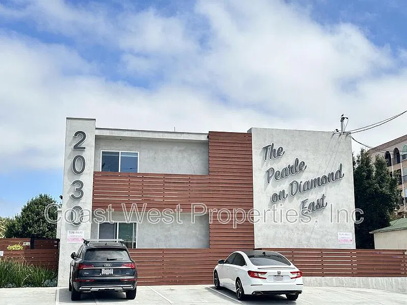 1 bed, 1.0 bath, 550 sqft, $2,500 — Photo 2