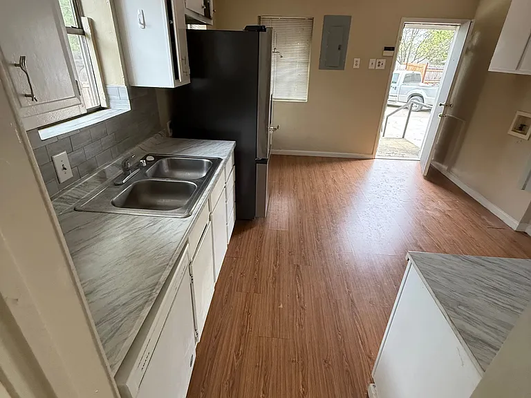 5317 Purington Ave — Photo 5