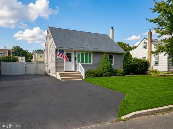 3519 Carnarvon Ave, Bristol, PA 19007