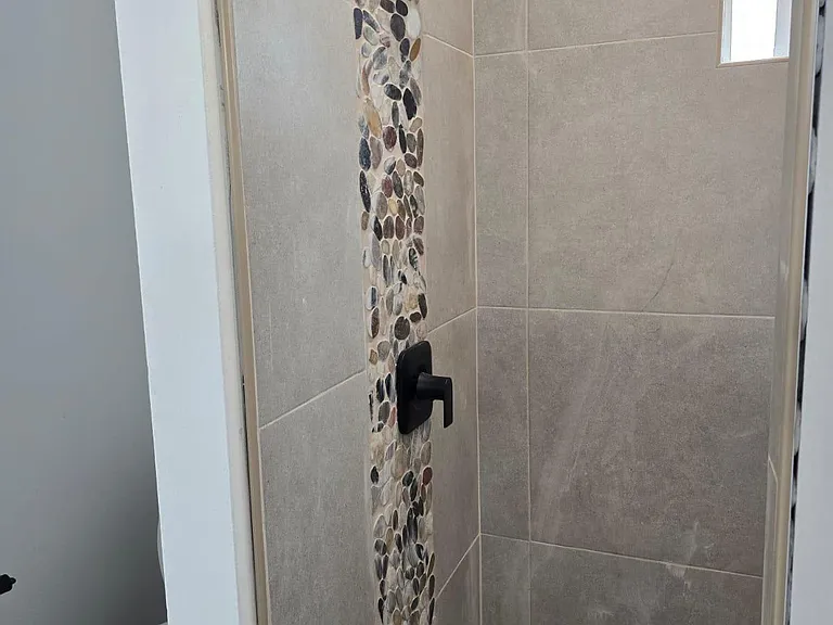 412 Gastel Cir #2 — Photo 10