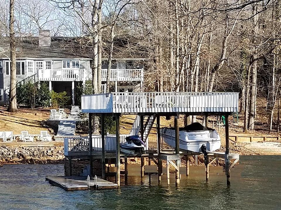1st image of 123 Freeboard Dr