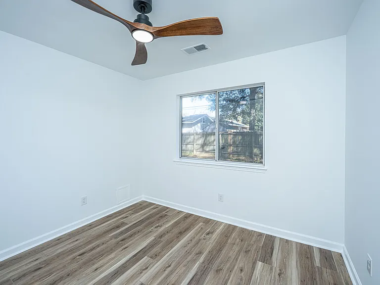 1078 Secessionville Rd — Photo 26