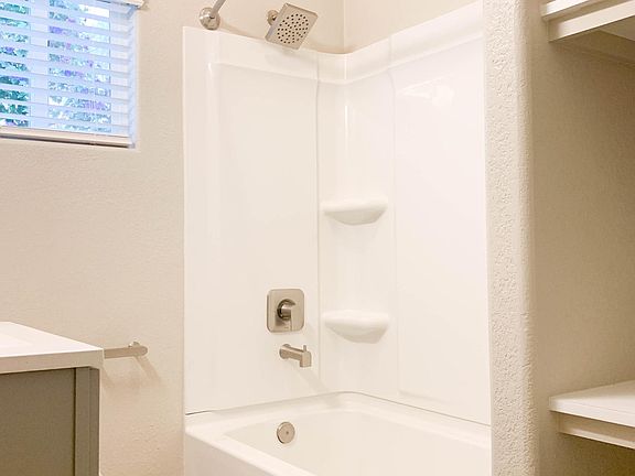 3rd image of 3208 30th St
