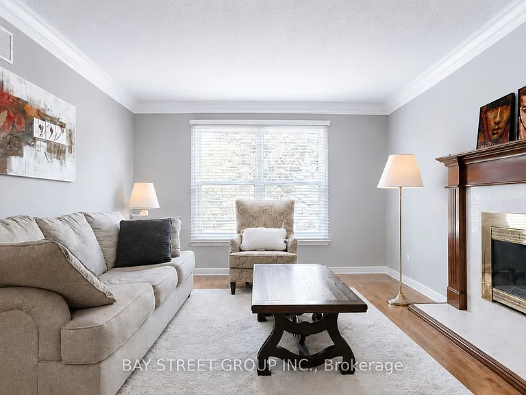 1469 Sprucewood Ter — Photo 4