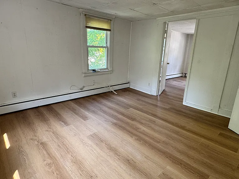 86 Emerson St #1 — Photo 17
