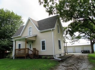 560 E 6th Ave, Clifton, IL 60927