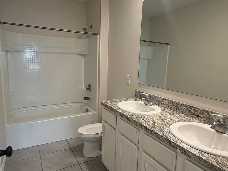 225 Gina Ln — Photo 18