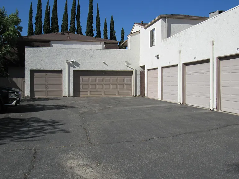 private garage