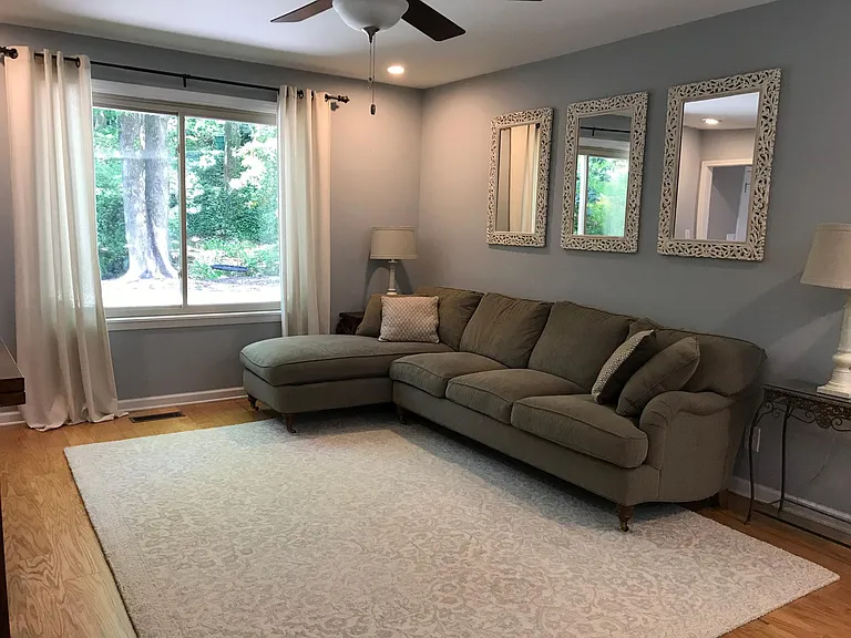 4889 Lake Forrest Dr — Photo 10