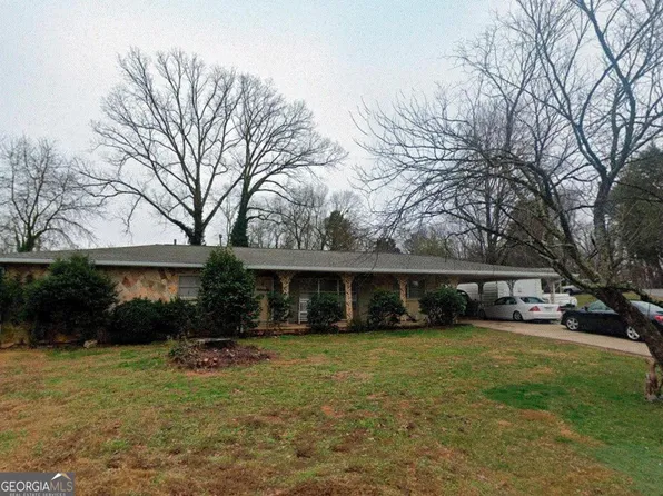 201 Green Hill Cir, Gainesville, GA 30504