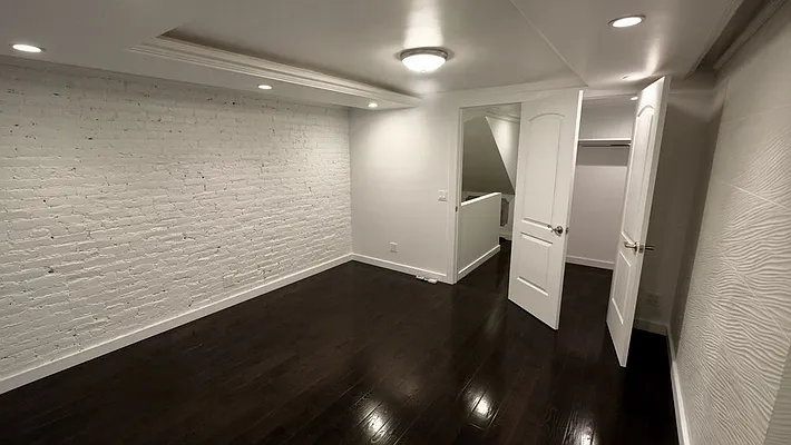 Rented by Aether Property Group | media 22